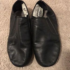 Dance revolution black jazz shoes- size 1